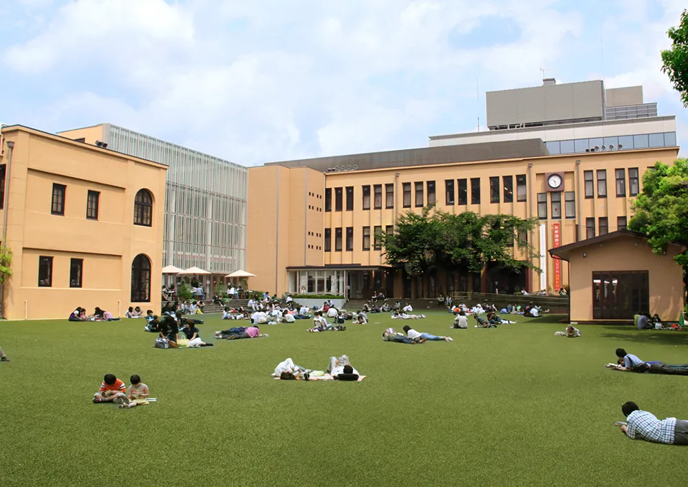 Kyoto International Manga Museum / Approximately 13 minutes by subway from our hotel